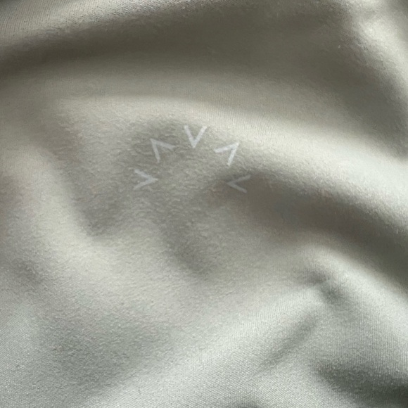 2 FOR 1 Varley Biona Leggings NWT plus one gently used BONUS! - Picture 6 of 7